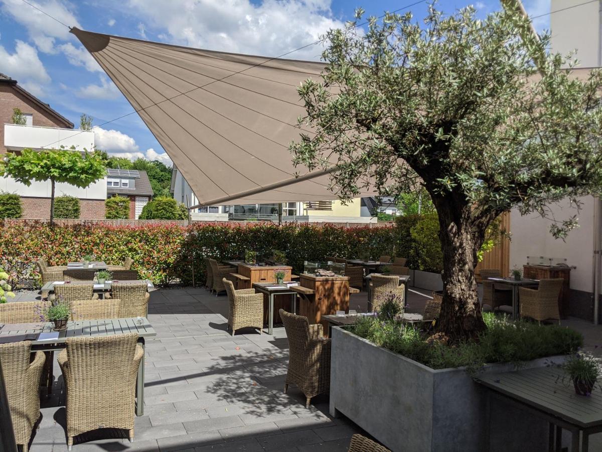 Hotel Schmachtendorf Oberhausen  Bagian luar foto
