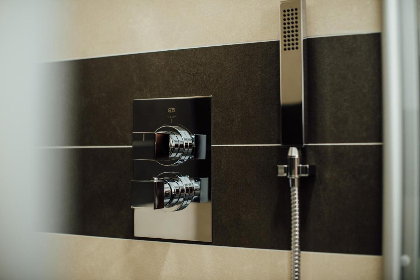 Hotel Schmachtendorf Oberhausen  Bagian luar foto
